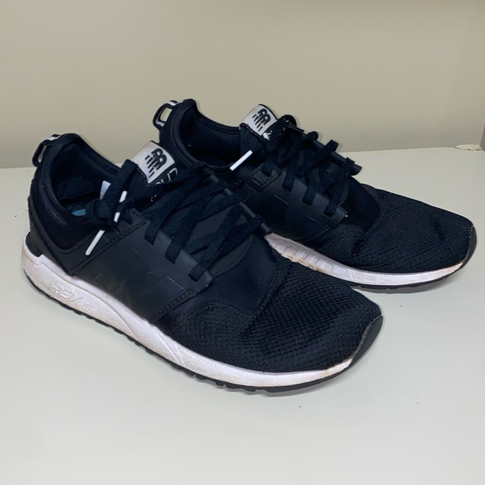 Women’s new balance size 8.5